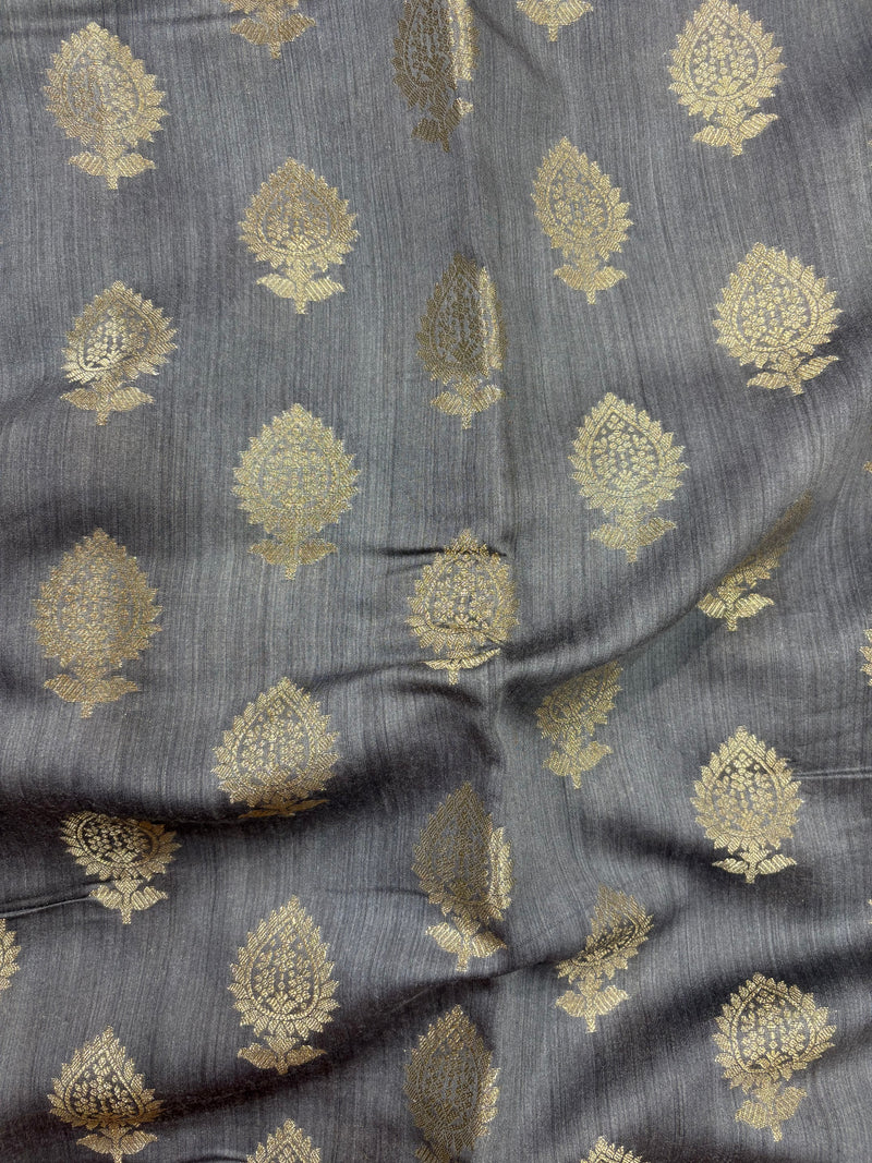 Munga Silk Banarasi Saree