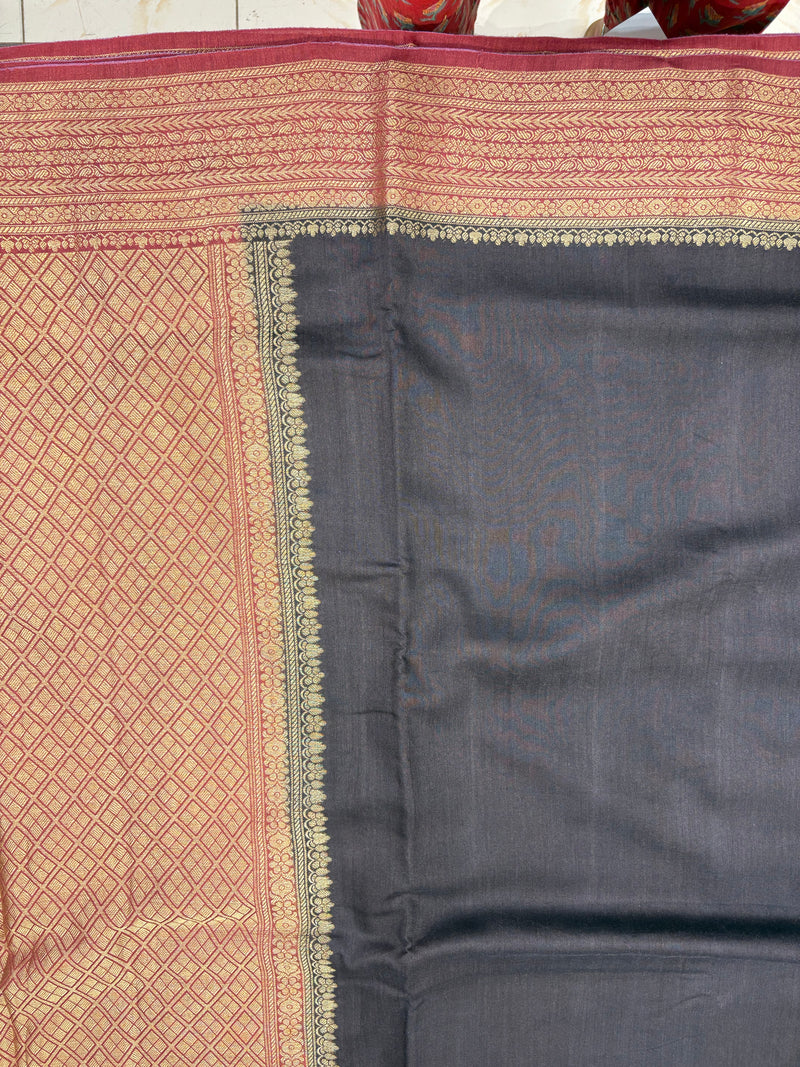 Munga Silk Banarasi Saree