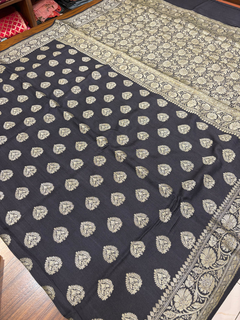 Munga Silk Banarasi Saree