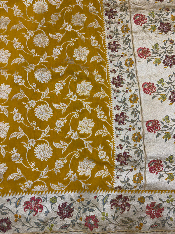 Handwoven Munga SIlk Banarasi Saree