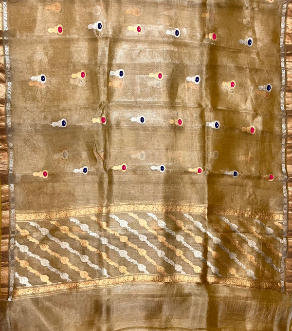 Kadhuwa Kora Tissue Banarasi Saree