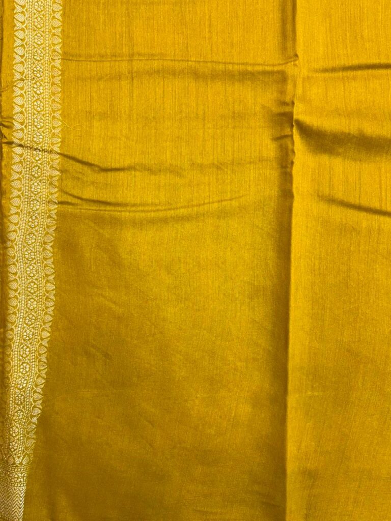Golden Munga Silk Banarasi Saree