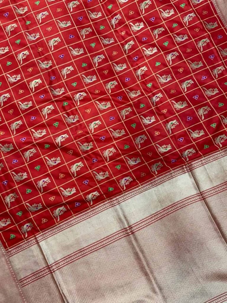 Red Handwoven Kataan Silk Banarasi Saree